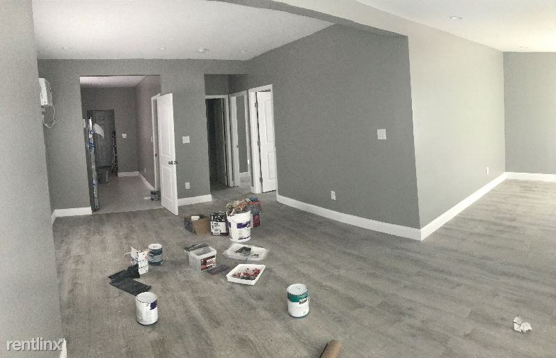 811 Arlington St - Photo 3 of 4