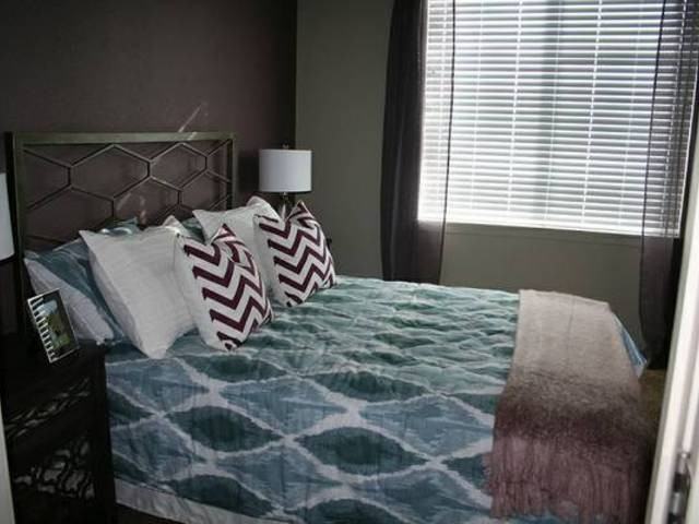 Legend Flats Apartment Homes - Photo 3 of 8