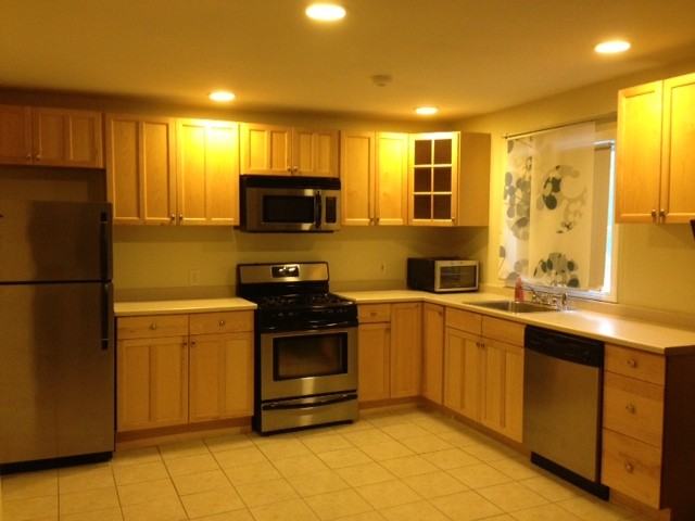 341 Metacom Ave - Photo 2 of 21