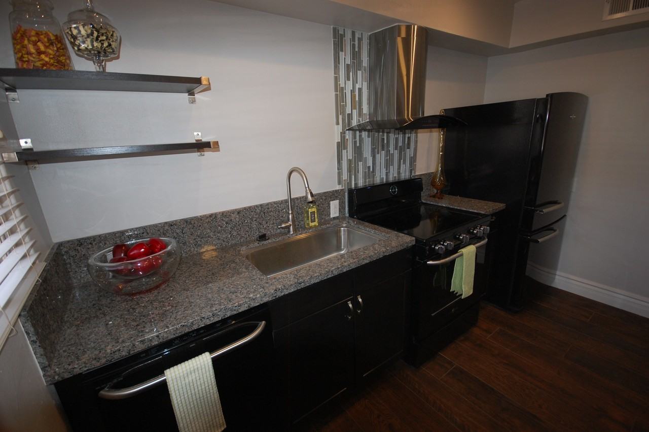 1701 N 7th Ave. - Photo 2 of 18