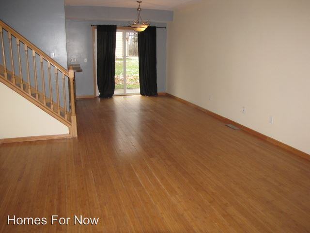 827 Glen Ter - Photo 2 of 9