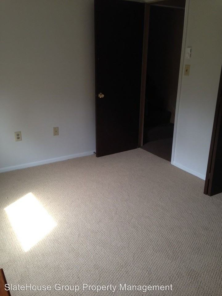 101 Marion Terrace - Photo 3 of 15