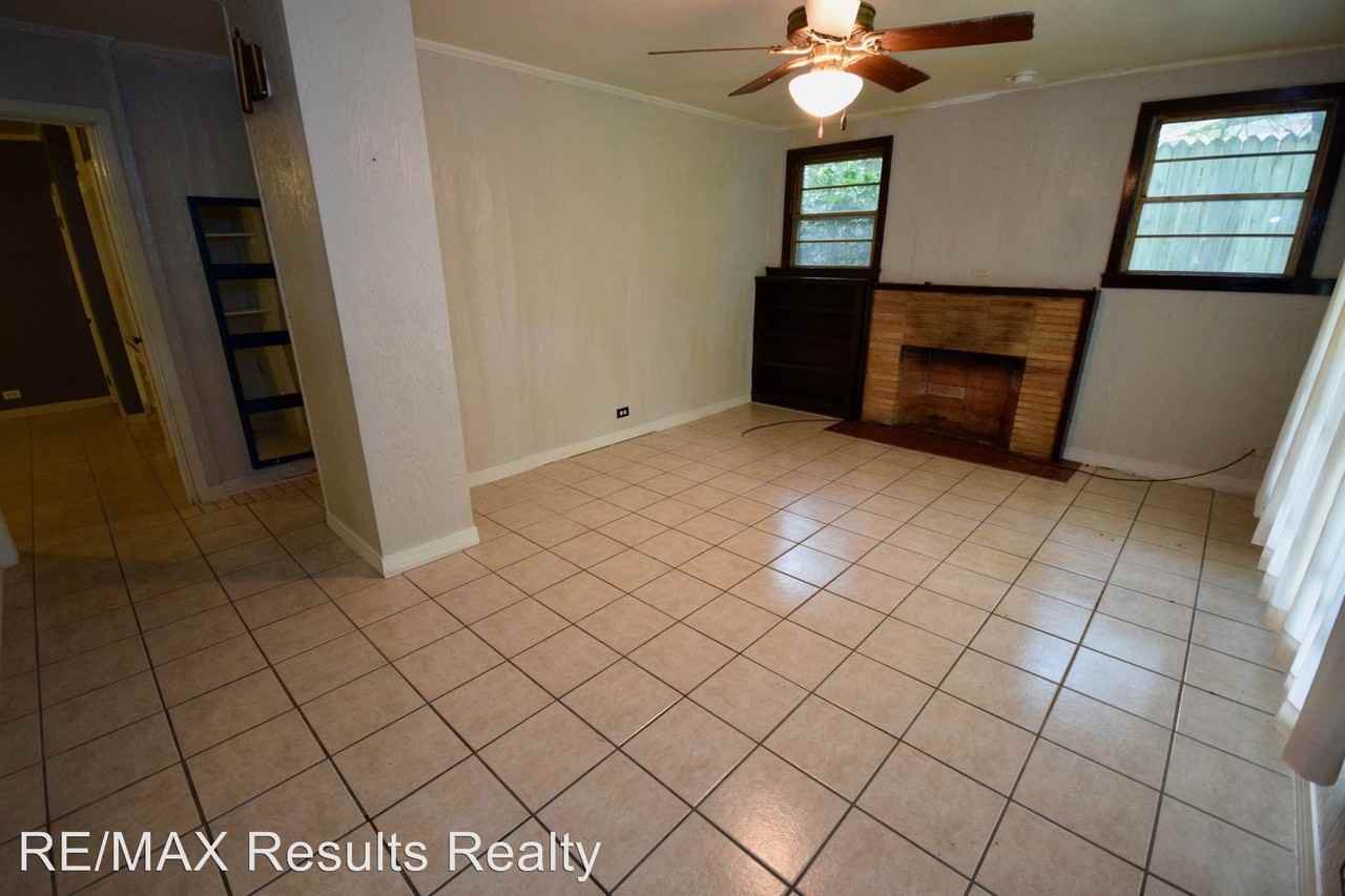 413 Cameron St - Photo 3 of 15