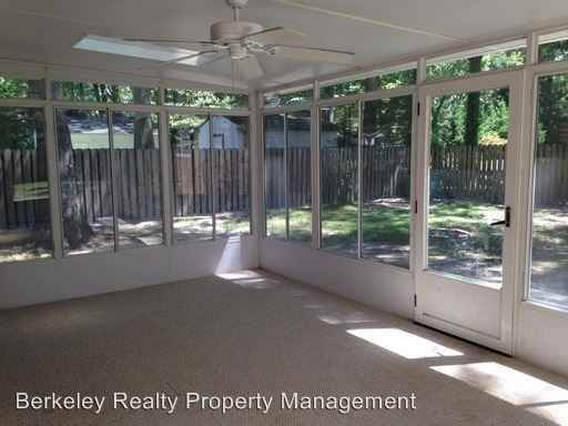 716 Village Green Pkwy - Photo 3 of 24