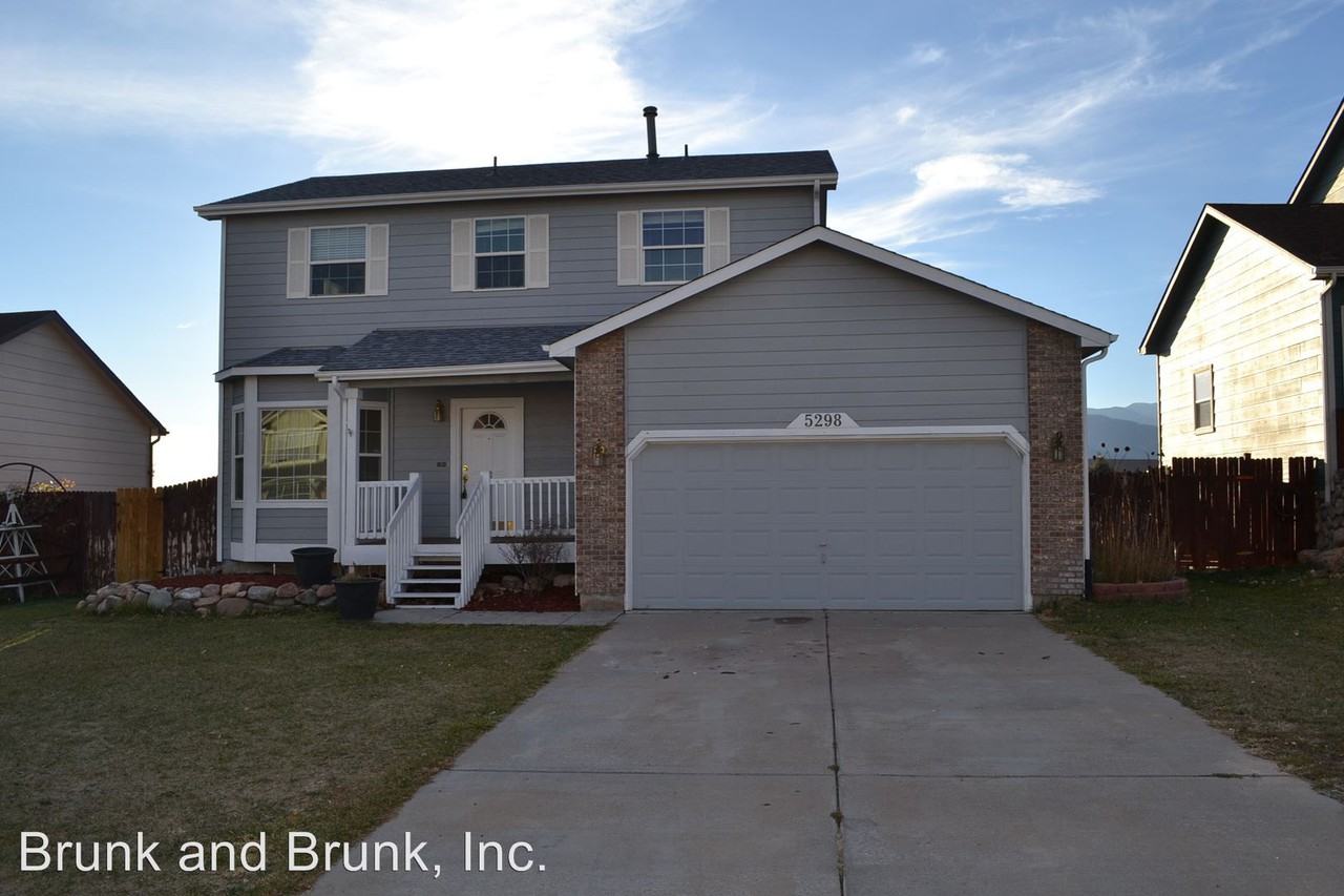 5298 Bradley Cir - Photo 2 of 28