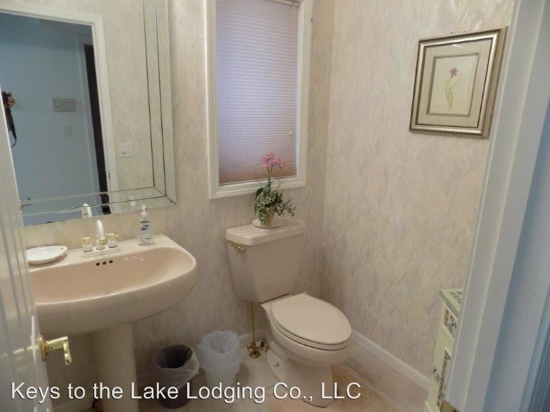 649 Eagles Nest Dr - Photo 2 of 33