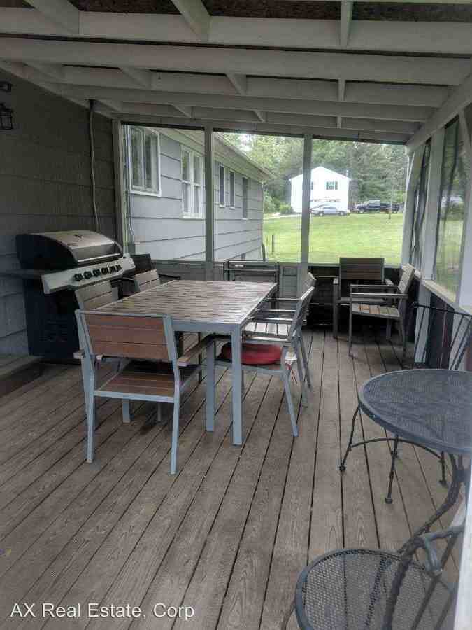 48 Cobb Rd - Photo 2 of 10