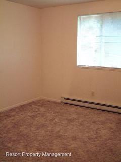 319 E Indiana Ave - Photo 3 of 5