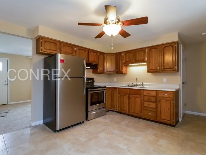 11319 Templeton Dr - Photo 2 of 8