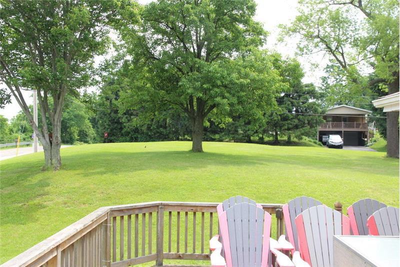 43950 Plainfield Rd - Photo 3 of 7