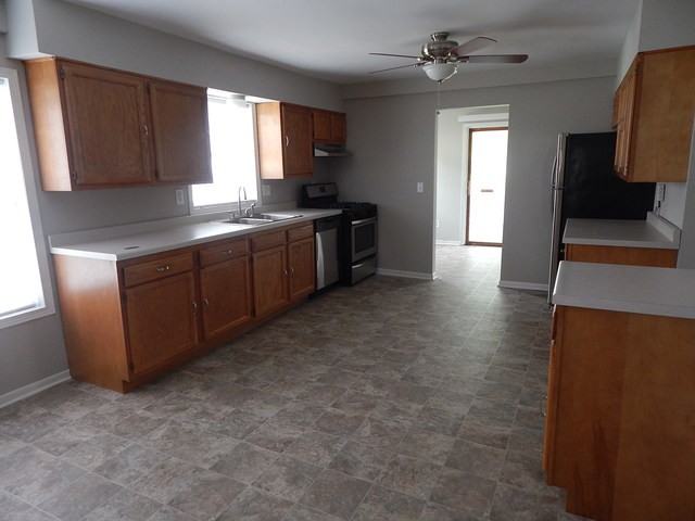 1424 N 14th St - Photo 2 of 11