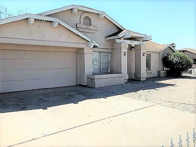 3121 N 69th Dr - Photo 2 of 23