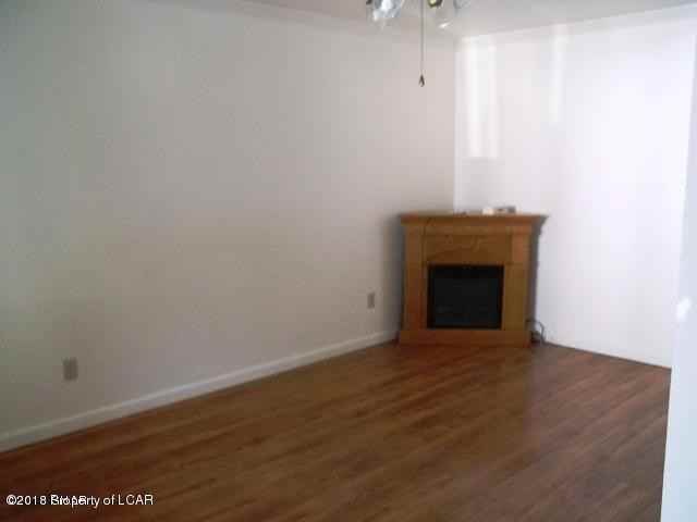 590 N Sherman Ct - Photo 2 of 36