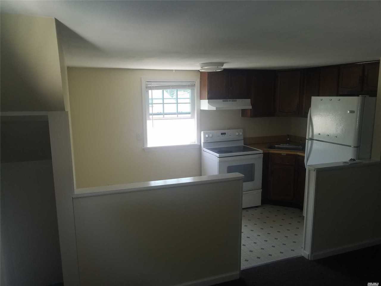 4 Adelaide St - Photo 2 of 11