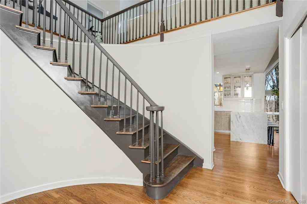 94 Mountain Rd - Photo 3 of 30