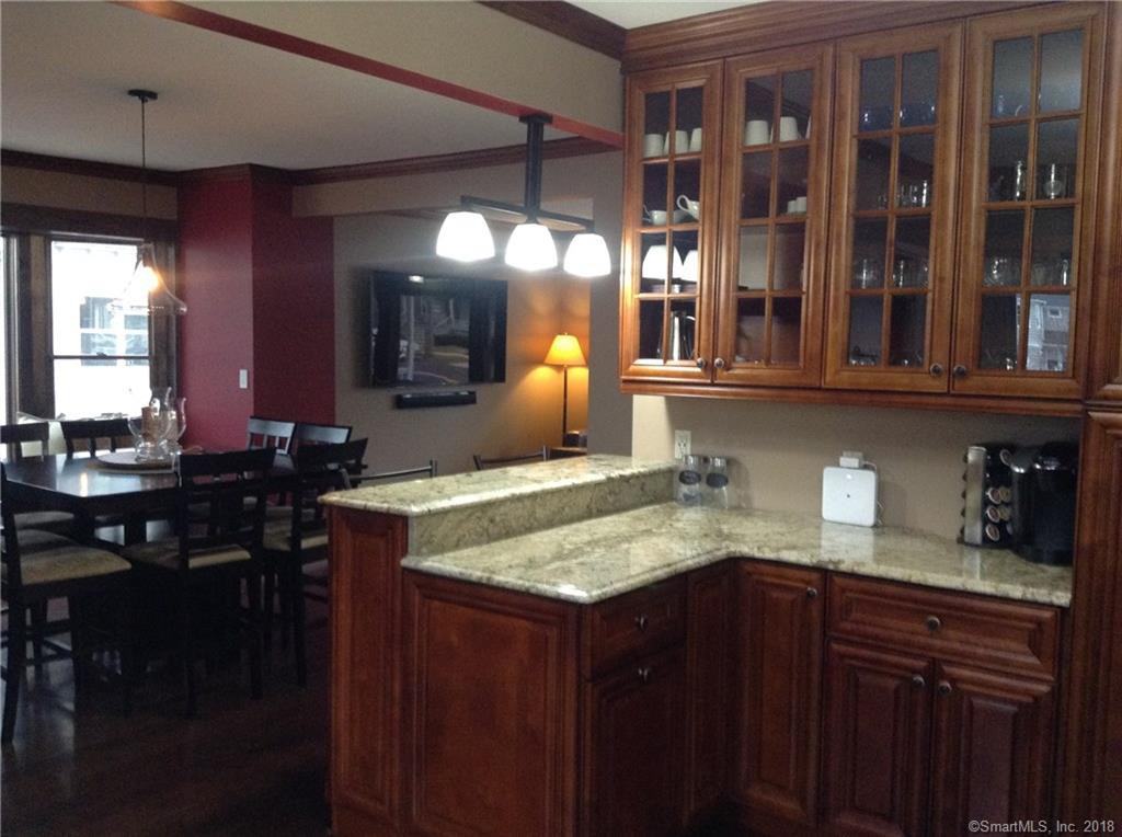 197 Alden Ave - Photo 3 of 16