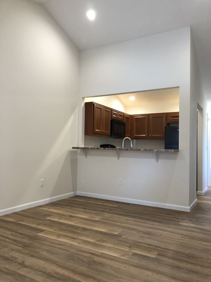 1200 Sparta Drive - Photo 4 of 16