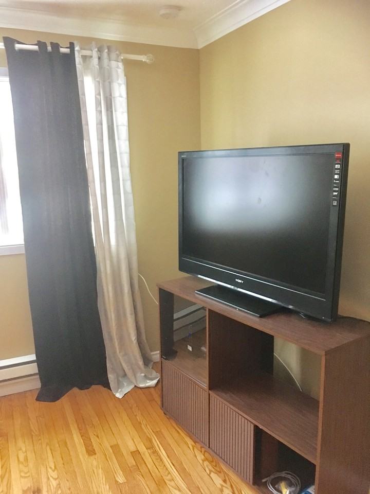 114 Kildare Avenue West - Photo 2 of 8