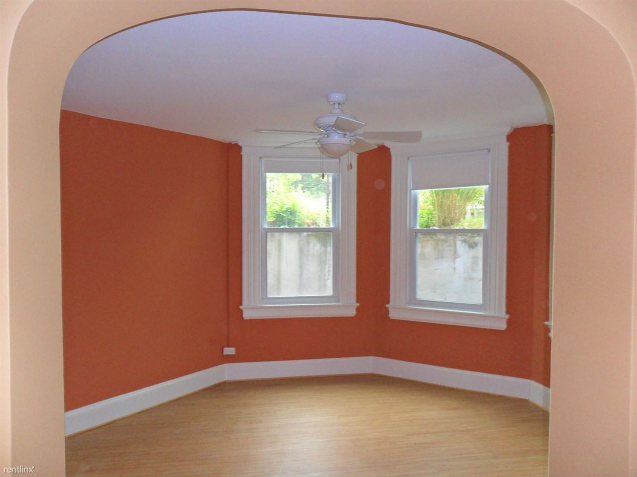 1 First St NE - Photo 2 of 8