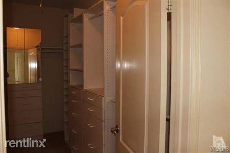 11757 Pinedale Rd - Photo 3 of 12