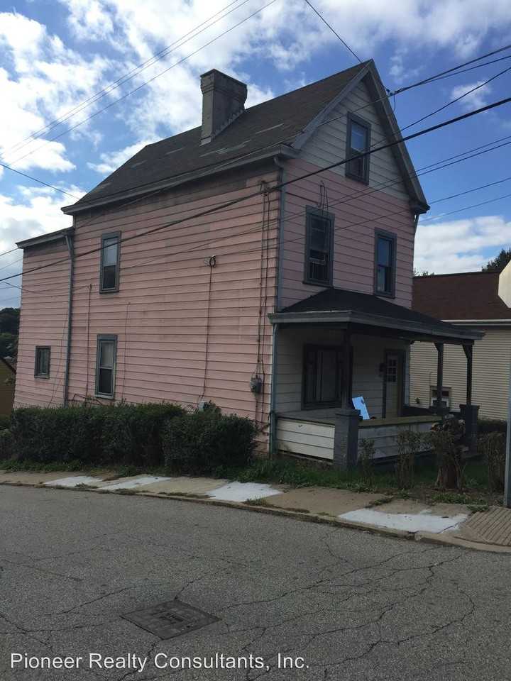 901 Wilhelm St - Photo 2 of 10