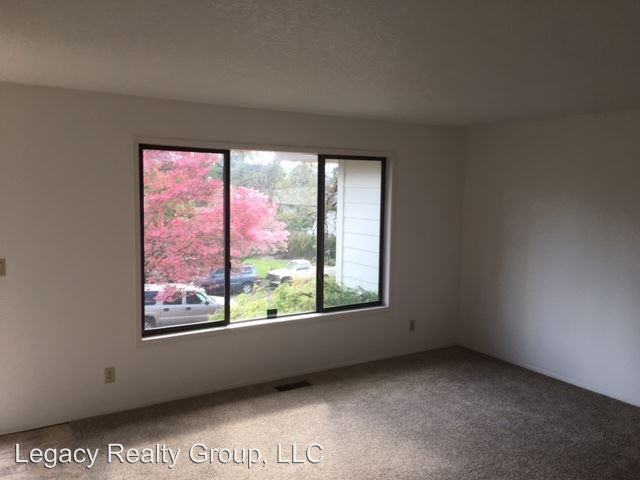 18570 Goetz Rd - Photo 3 of 13