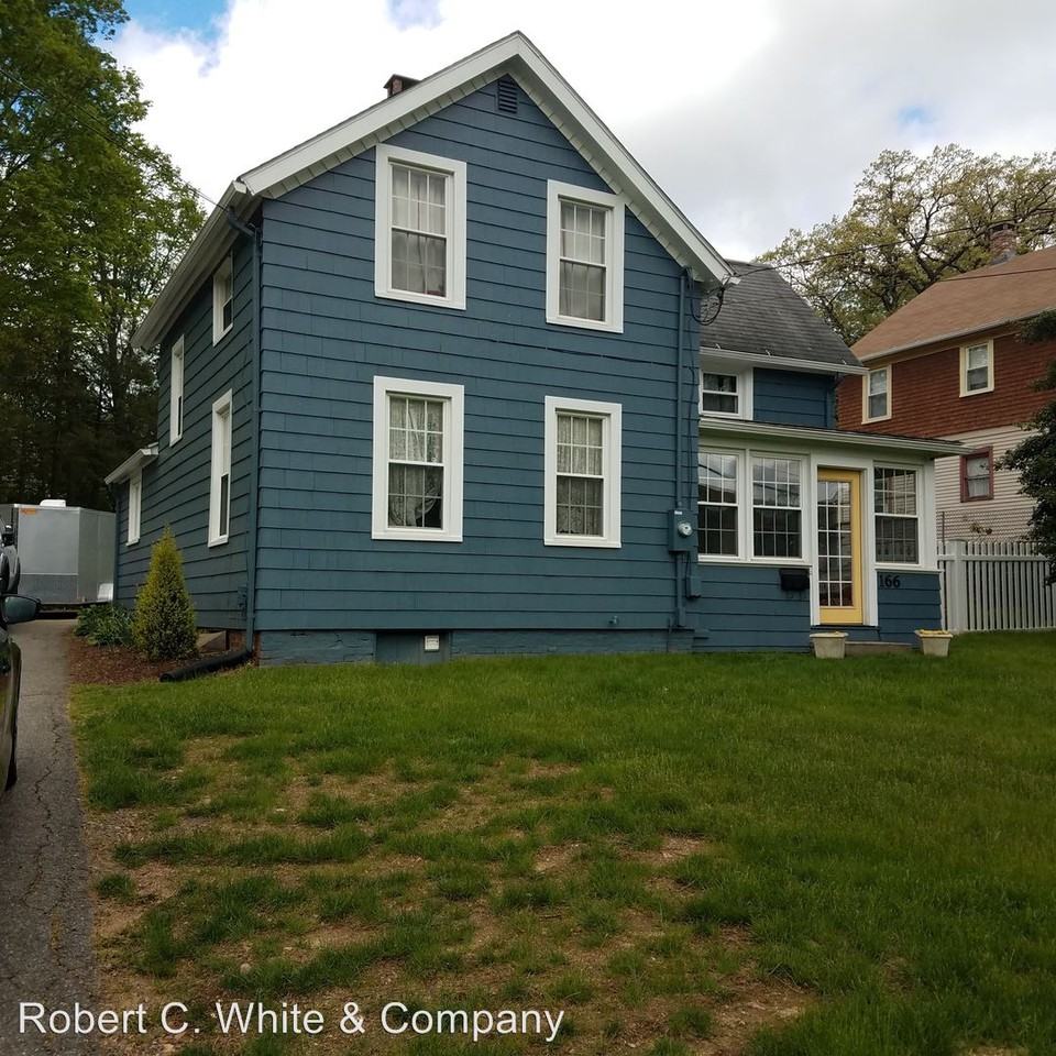 166 Berlin Ave - Photo 2 of 12