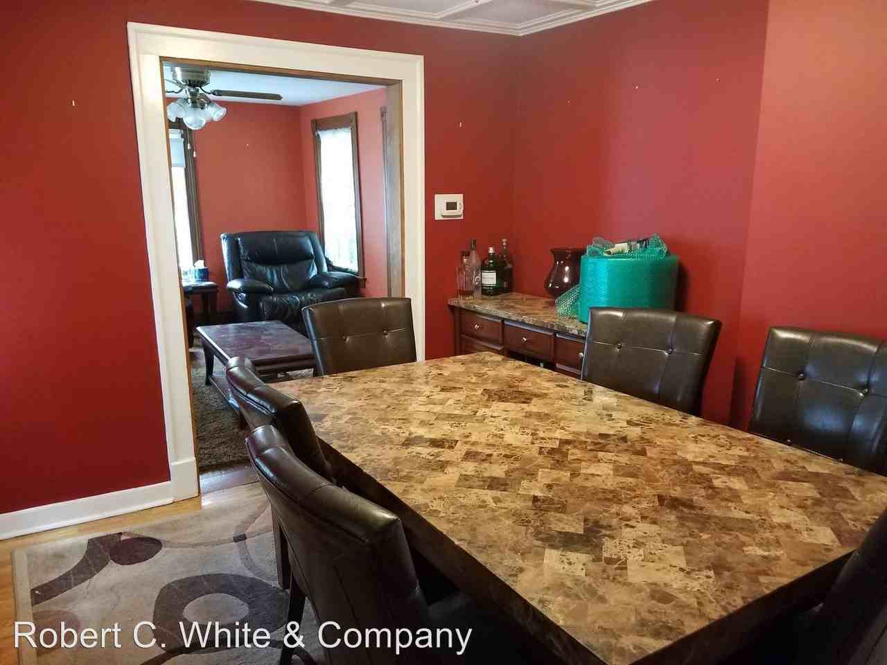 166 Berlin Ave - Photo 3 of 12