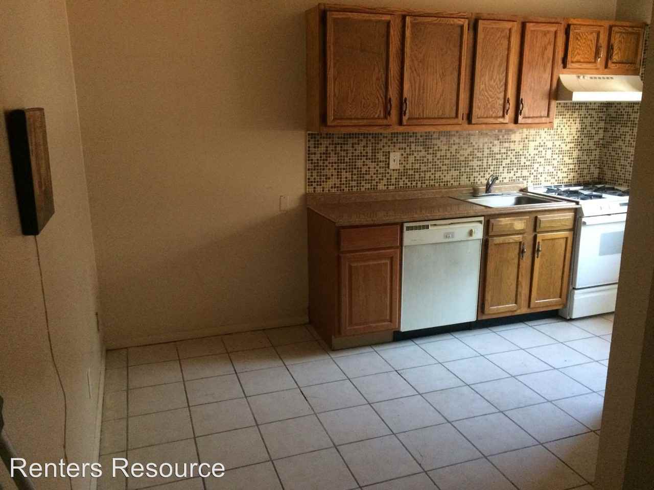 3817 Morganford Rd - Photo 3 of 7