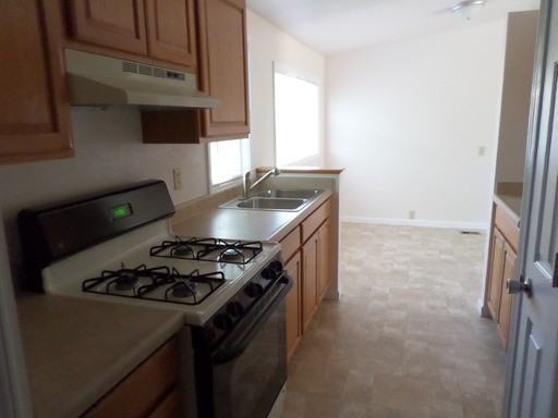 400 Parkland Way - Photo 3 of 8