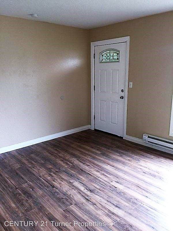 281 Cypress St - Photo 3 of 12