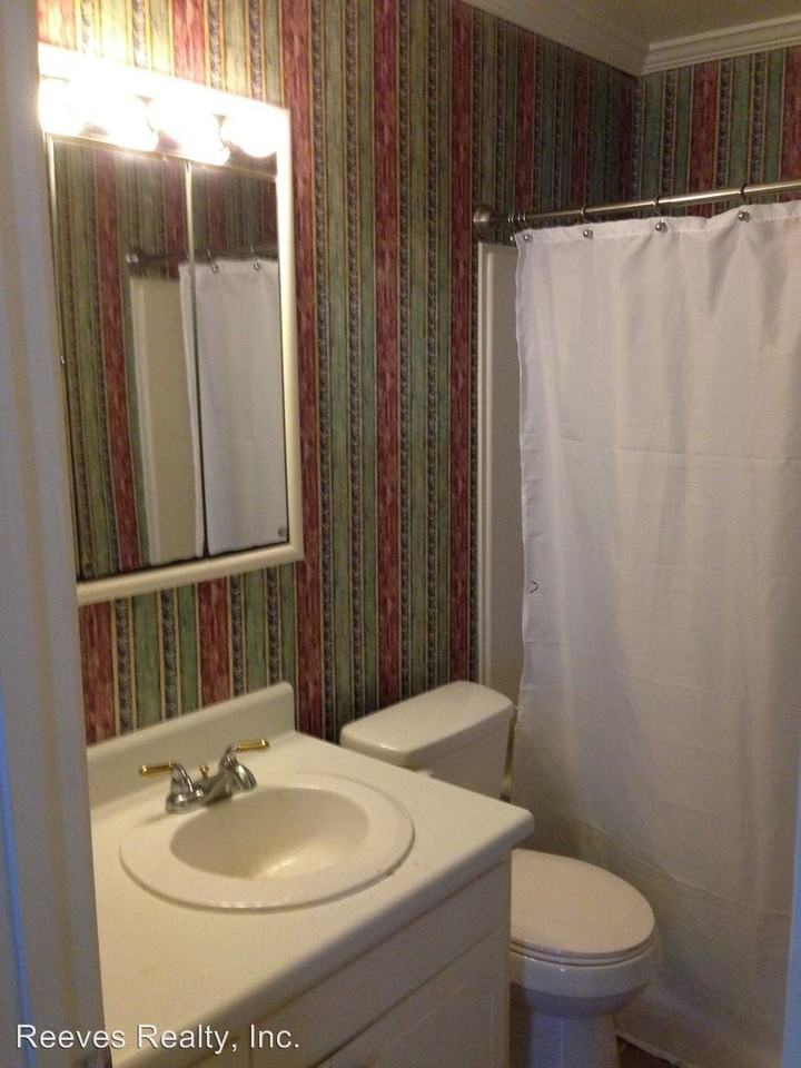 9 Elm St - Photo 2 of 11