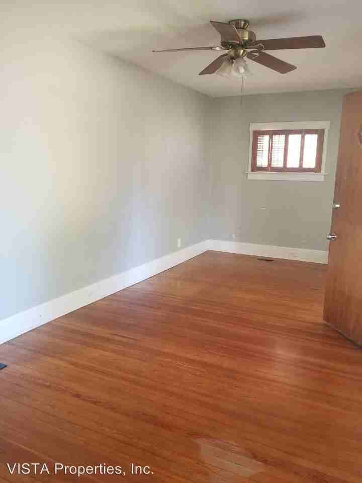 908 Delor Ave - Photo 3 of 7