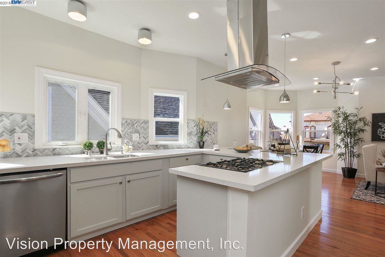 1518 Myrtle St - Photo 3 of 15