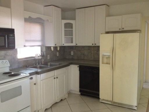 5195 37th Way S - Photo 3 of 11