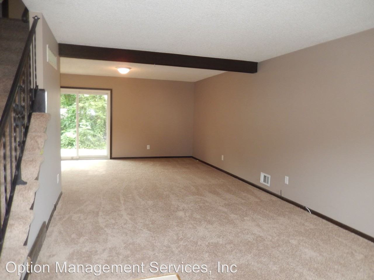 Hawthorne Court - Photo 2 of 22