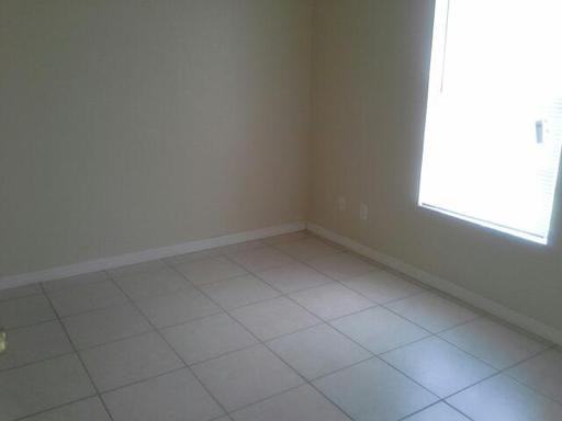 3940 20th St W - Photo 2 of 8