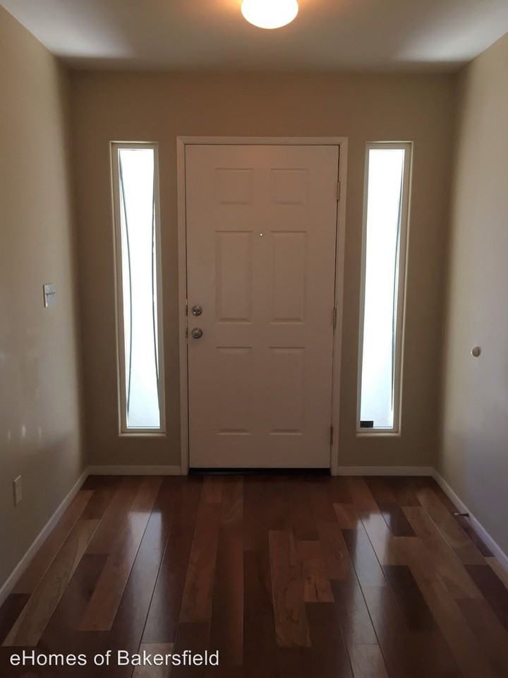 10910 Cactus Valley Dr - Photo 2 of 24