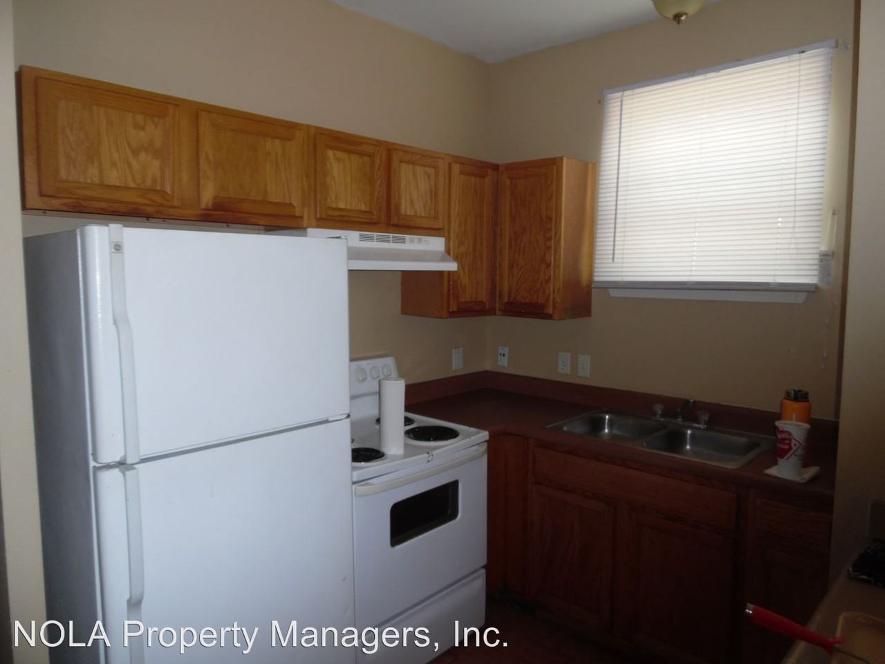 1426-28 NUMA ST - Photo 3 of 6