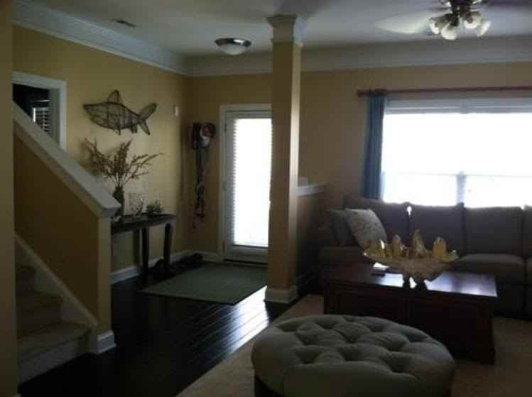 7434 Northgate Dr - Photo 3 of 15