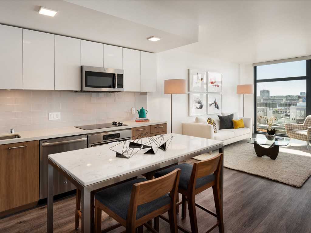 923 Folsom - Photo 2 of 31