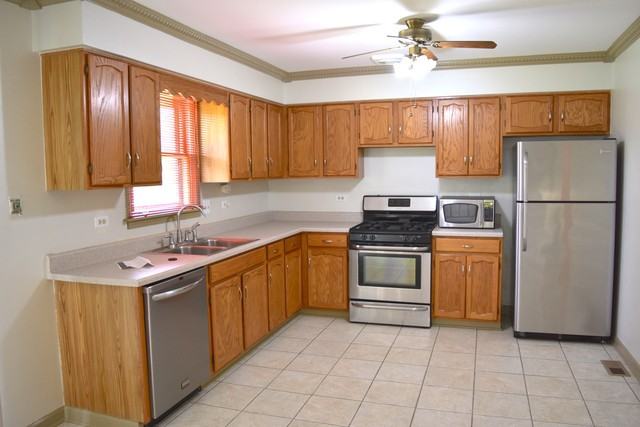 8439 Beller Dr - Photo 2 of 17