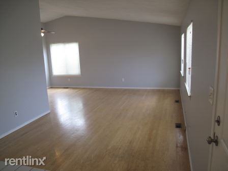 4815 Evans Ct - Photo 3 of 20