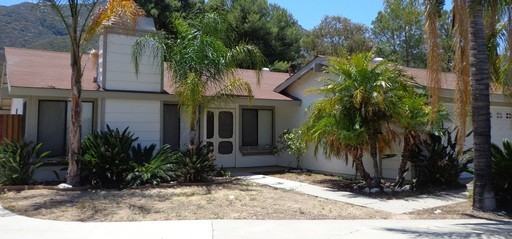15247 Lake Terrace Dr - Photo 2 of 12