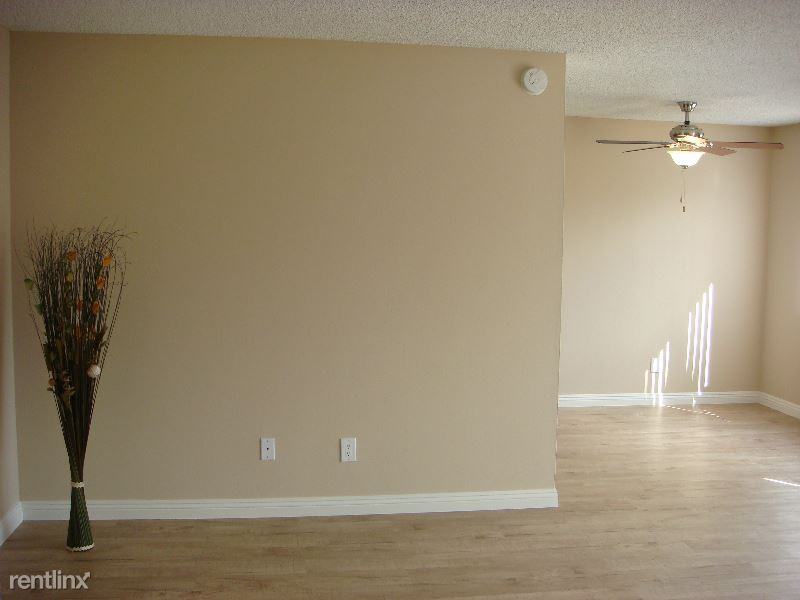 8211 San Angelo Dr - Photo 2 of 15