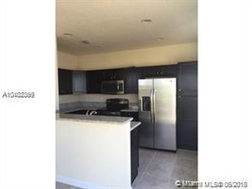 17194 SW 93rd St #0 - Photo 2 of 5