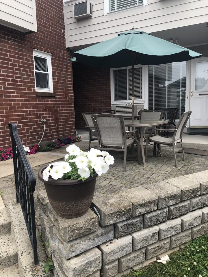 20 West Walk - Photo 2 of 21