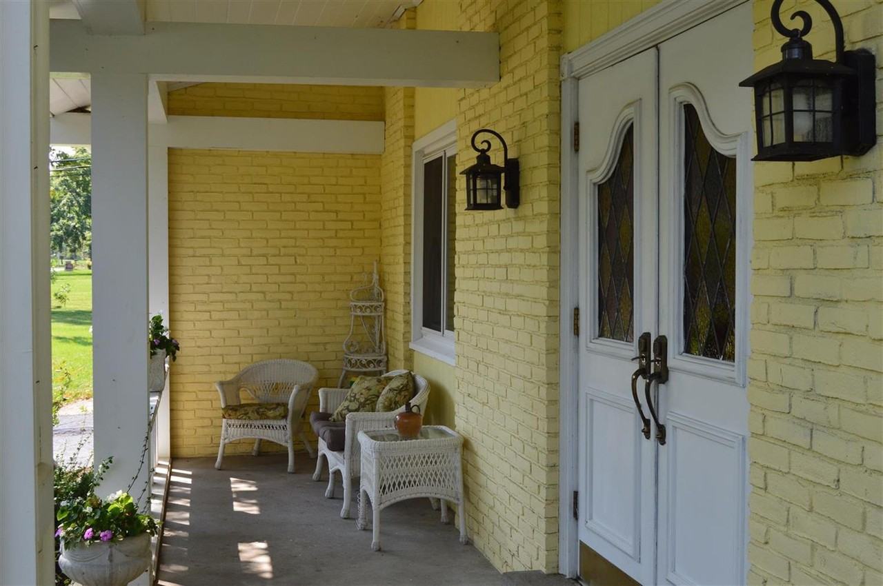 353 Hilltop Ln - Photo 3 of 22