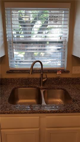 2652 Mimosa Park Dr - Photo 3 of 16