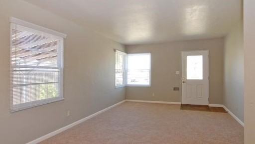 4183 Sycamore Dr - Photo 2 of 8